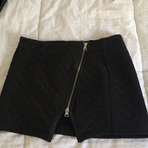 Zip up Express mini skirt!